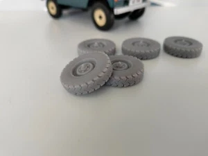 1:32 Britains Standard Land Rover Wheels - 6.50 x 16 Tyre - 24mm x 5mm - Picture 1 of 4