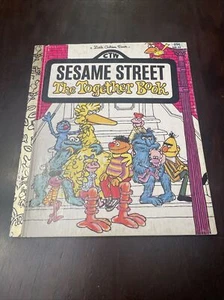 Sesame Street The Together Book Little Golden Book HC Vintage EUC 108-33 - Imagen 1 de 11