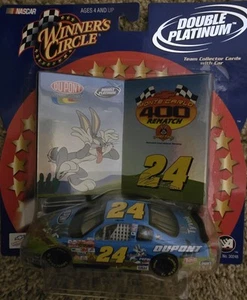 2002 WINNER'S CIRCLE JEFF GORDON #24 DUPONT/LOONEY TUNES MONTE CARLO 1:43 SCALE - Picture 1 of 3