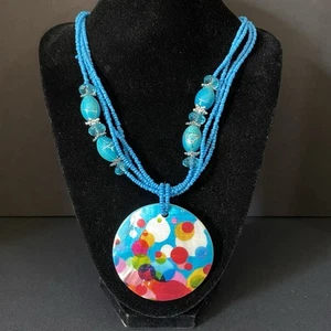 Burbujas pintadas a mano disco grande en tres cuerdas abulón concha collar ajustable - Imagen 1 de 4
