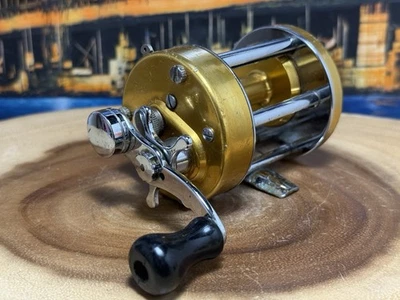 Carrete de pesca de fundición Penn 930 Levelmatic de colección... ***¡LEER***!!! Foto 1 de 4