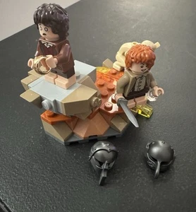 LEGO 10333 LOTR BARAD-DUR Mount Doom Build - Frodo + Sam + Gollum, Helmets -New - Picture 1 of 4