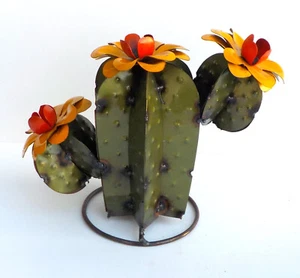 METAL YARD ART CACTUS SCULPTURE 9" TALL OLIVE GREEN - Picture 1 of 5
