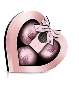 Juego de regalos para corazón efervescente aceite de jojoba, vainilla y almendras Baylis & Harding SÁBADO DISP - Imagen 1 de 1