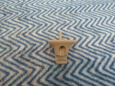 Nuevo de Lote Antiguo Ford F150 F250 F350 Bronco Lightning Parasol Retenedor Clip  Foto 1 de 2