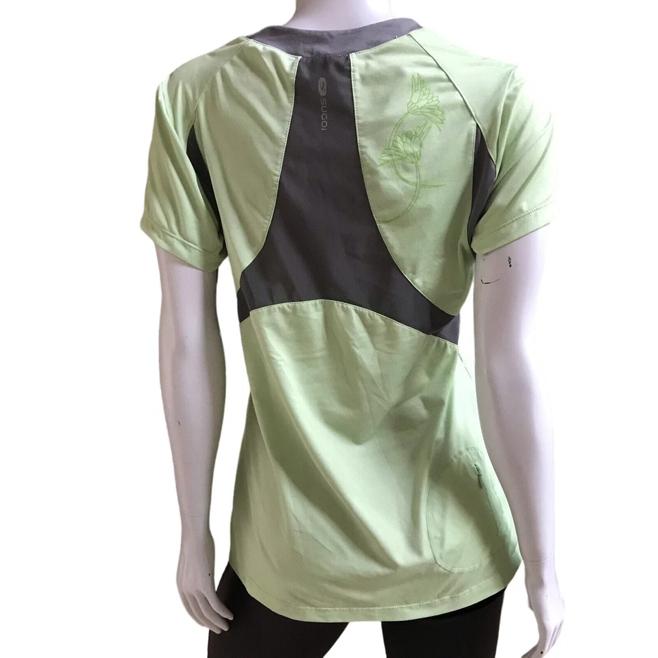 Camiseta de corrida verde Sugoi com bolso manga curta feminina tamanho grande - Imagem 1 de 4