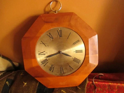 14" Vtg Mcm 50s Brooklyn NY Wall Clock United Cedar Wooden Stop/Pocket Watch #85 Cover