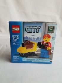 LEGO CITY 7567 - Traveler Minigure Suitcase Camera - NEW IN FACTORY SEALED BOX