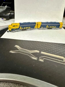 Escala Z Marklin F7 Diesel Alaska A-B Set B unidad no funciona 3 vías LED - Imagen 1 de 5
