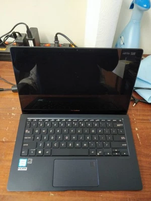 ASUS Zenbook S UX391F INTEL CORE I7-8565U@1.80GHz 8GB RAM SEM PEÇAS DE UNIDADE 8148 - Imagem 1 de 4