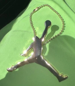 New Nike Air Jordan 1 Retro High OG Solefly Gold Metal Hang Tag Key Chain - Picture 1 of 5