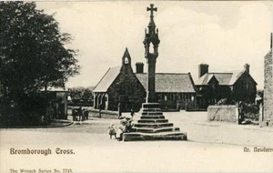 PRINTED POSTCARD OF BROMBOROUGH CROSS, (NEAR BIRKENHEAD), CHESHIRE BY WRENCH - Picture 1 of 2