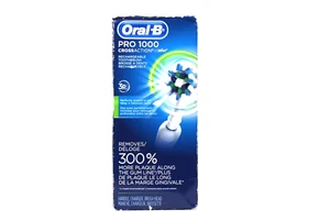 Oral-B Pro 1000 Spazzolino ricaricabile 3d azione incrociata - Foto 1 di 4