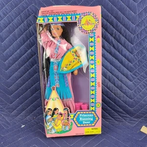 NEU & NRFB! VINTAGE KID KORE 1994 PRINZESSIN LAUFENDES HIRSCH PUPPE MIT BABY ~ BOXWEAR - Bild 1 von 7