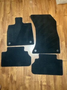 OEM GENUINE* 2018-2023 Audi Q5 Carpet Floor Mats Set Of 4 Black - Bild 1 von 4
