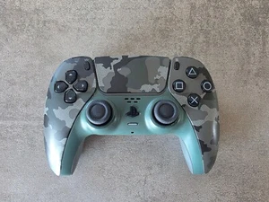 PS5 Controller - Camouflage + TMR Joysticks + 4000 mAh Akku - Bild 1 von 7