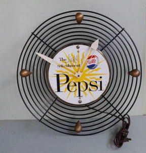Vintage PEPSI The Light Refreshment Bottle Cap 17" Round Soda Pop Clock - Picture 1 of 3
