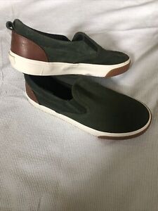 old navy Green ￼slip On shoes kids size 3 Corduroy Canvas