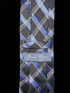 Pronto Uomo Platinum Necktie Blue & Silver Geometric Pattern Silk Neck Tie - Picture 1 of 3