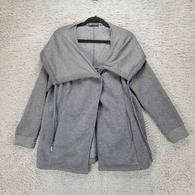 Chaqueta Bagatelle para mujer grande gris polar manga larga envolvente Foto 1 de 4