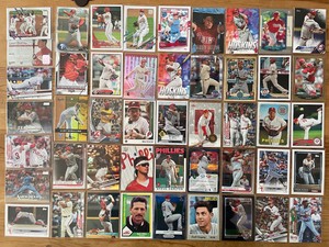 Philadelphia Phillies Card Lot w/ Bryce Harper, Rhys Hoskins, JT Realmuto, RC’s
