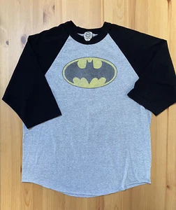 Camiseta de béisbol manga raglán superhéroe icono de Batman de DC Comics para hombre talla L - Imagen 1 de 7