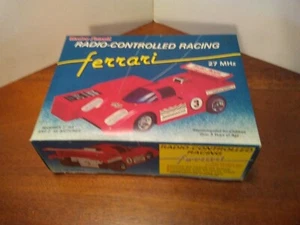 De colección Radio Shack Radio Controlada Carreras Rojo Ferrari Coche 27 MHz Funciona con Caja  - Imagen 1 de 10