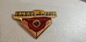 Lions Club District 323-J In India Lions Club Pin 1998-99 Reach Out To Serve - Picture 1 of 1