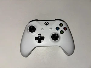Microsoft 1708 Controller Bluetooth  Xbox - Bianco, funziona wireless o cavo - Foto 1 di 2