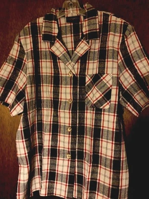 Women’s size 18-20 short sleeve Red Black White plaid linen blend Button Up Top - Image 1 of 4