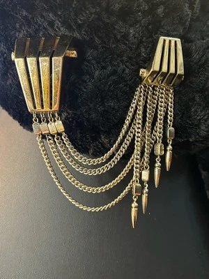 Clip de piel de dúo Chatelaine tono dorado Monet Monet Foto 1 de 4