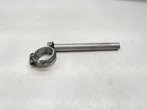Manillar de motocicleta Suzuki GSXR 750 2007 clip derecho en manillar 56151-01H01 - Imagen 1 de 5