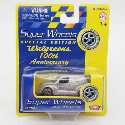 Motor Max Chrysler PT Cruiser Panel Special Edition Walgreen's 100th Silver Rare - Image 1 of 4