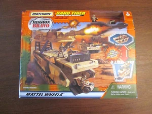 Vintage 1998 Matchbox Mattel Mission Bravo Sand Tiger 35977 NEW - Picture 1 of 8