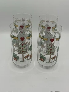 Thomson Keramik Vogelhaus Wasser Trinkgläser 4er Set - Bild 1 von 7