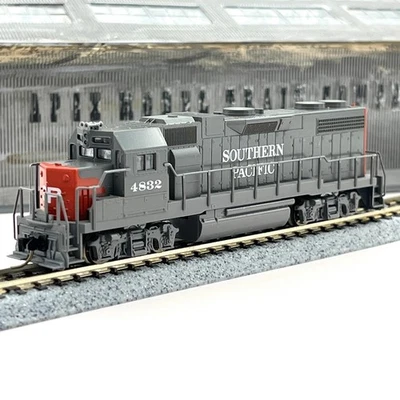 Kato 176-019 Southern Pacific EMD GP38 GP38-2 Diesel Locomotive SP 4832 N Scale - Image 1 of 4