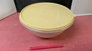 TUPPERWARE Schüssel Vorratsbehälter 237-2 mit beigem Deckel 230-7 - Bild 1 von 2
