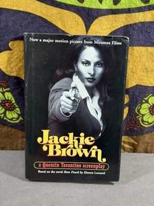 JACKIE BROWN. Von Quentin Tarantino & Illus. Mit Fotos - Hardcover *beschädigt* - Bild 1 von 15