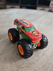 Hot Wheels Burger Delivery Monster Truck 1/64 - Picture 1 of 5