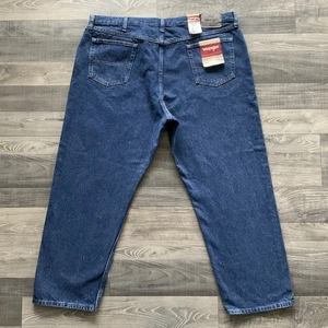 Neu mit Etikett Wrangler Authentics Denim Jeans Herren Größe 44 x 29 blau Dark Stonewash ZM200SD - Bild 1 von 14