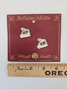 Mill Hill BUNNIES The Button Collection 2er Set handbemalte Keramikknöpfe  - Bild 1 von 2