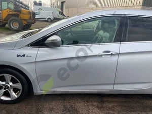 HYUNDAI I40 MK1 Door Complete Front Left Side 760033Z000 - Picture 1 of 11