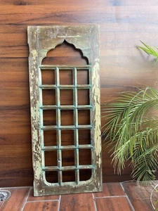 Antiguo Antiguo Panel de Ventana Colgante de Madera Tallada a Mano Diseño Raro - Imagen 1 de 12