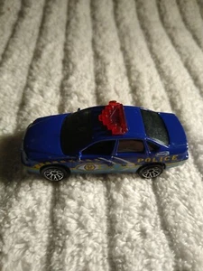 1998 Mattel Matchbox 2000 Police Chevrolet Impala 1:66  - Picture 1 of 6