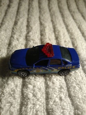 1998 Mattel Matchbox 2000 Police Chevrolet Impala 1:66  - Image 1 of 4