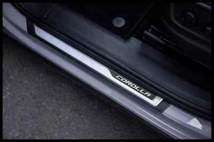 Fit Toyota Corolla Door Sill Trim Plate Covers Scratch Guard Chrome/Carbon 4 Pcs - Imagen 1 de 4