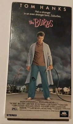 The Burbs (VHS) Dark Comedy Horror Thriller TOM HANKS BRUCE DERN COREY FELDMAN Foto 1 de 4