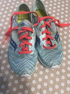 Scarpe sneakers donna SAUCONY Kineta Relay S15244-12 blu come nuove bianche taglia 6,5 - Foto 1 di 15