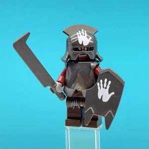 *authentic* LEGO The Lord of The Rings Uruk-Hai Handprint Helmet & shield LOR022 - Picture 1 of 17
