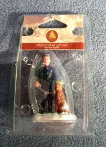 Lemax - Officer and Friend - Village Collection - 32750 - Figur - EUC - Bild 1 von 2